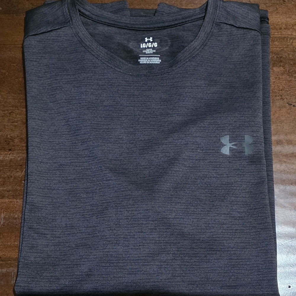 Under Armour Men's Dark Gray Long Sleeve Shirt
